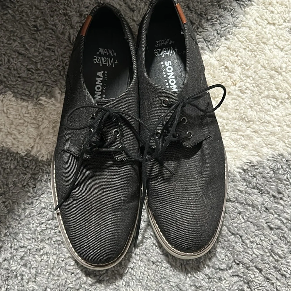 Men’s 9 Med Sonoma Boat Shoes